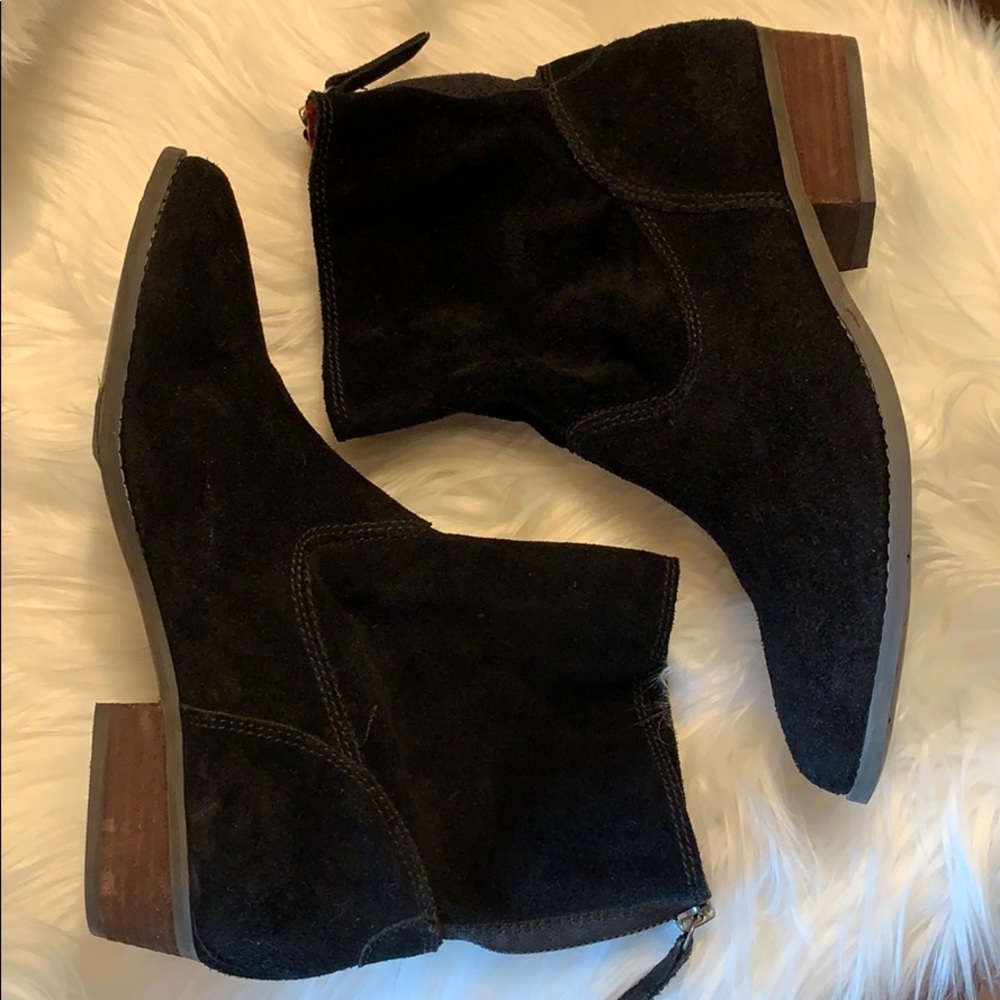 Dolce Vita Black suede bootie